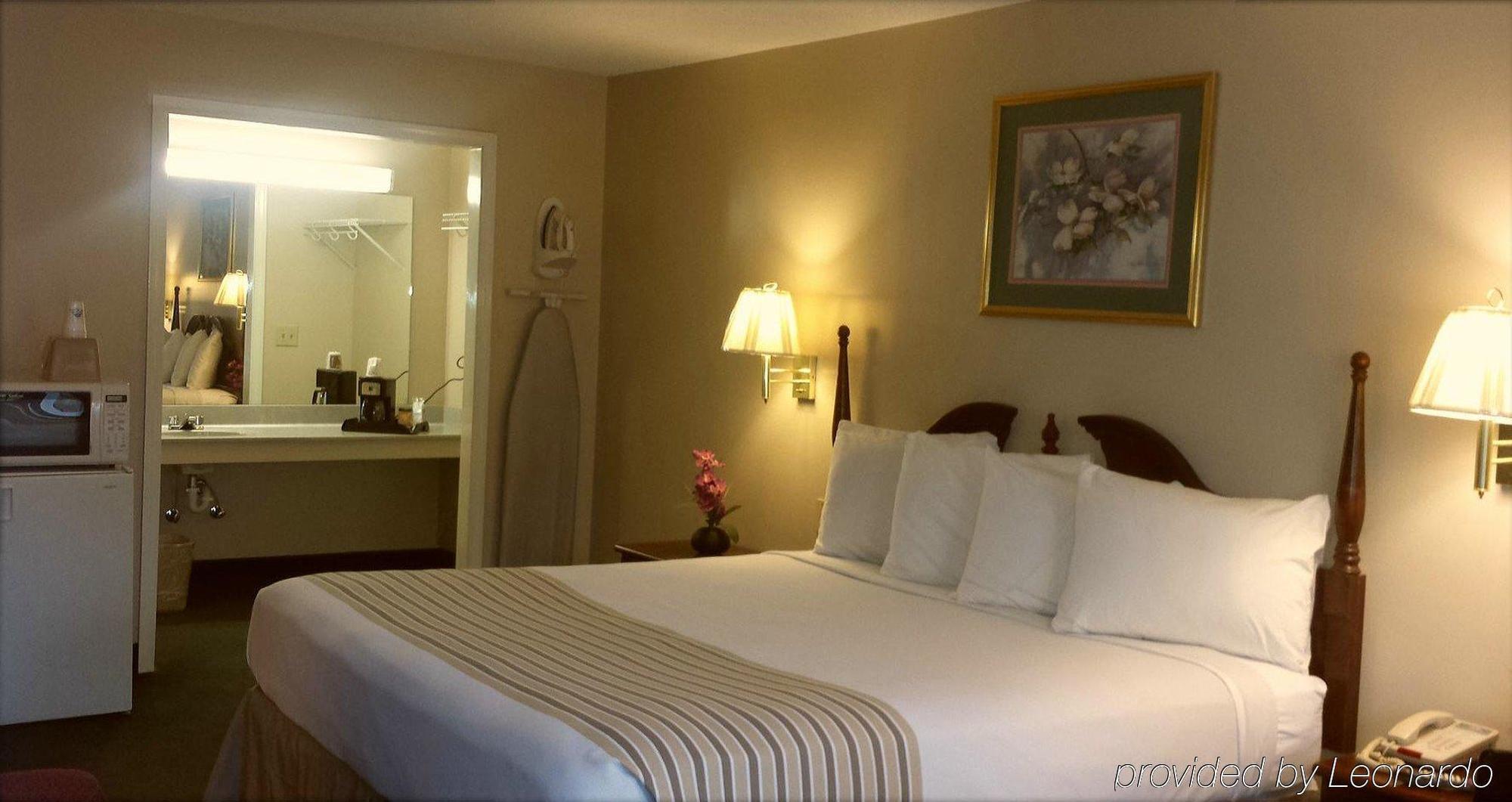 Americas Best Value Inn - Rome Lindale Exterior photo